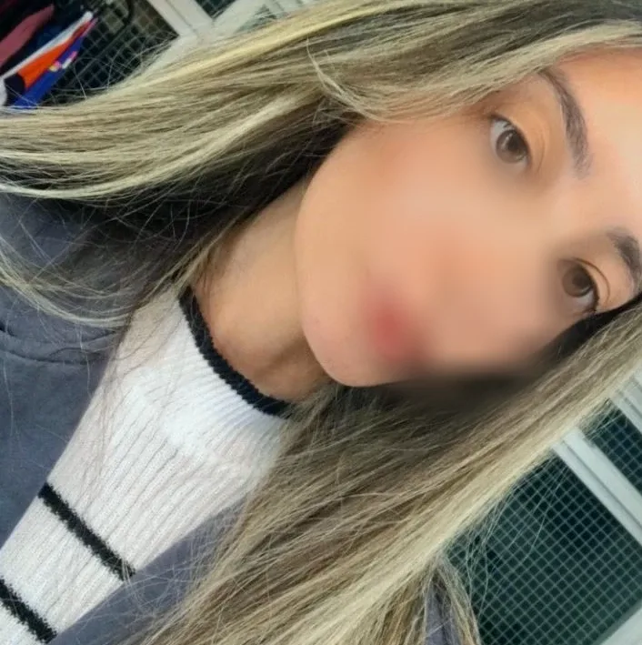 Andrea, 20