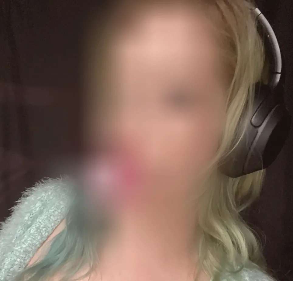 Kathleen, 35