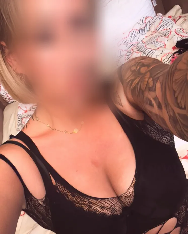 Merle, 27