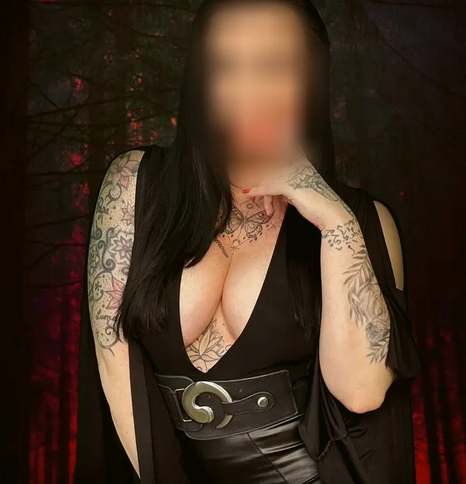Zeynep, 39